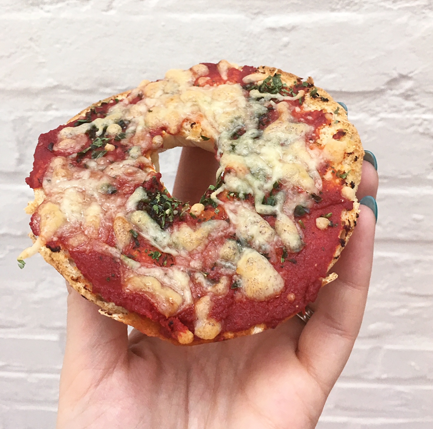 pizza bagel