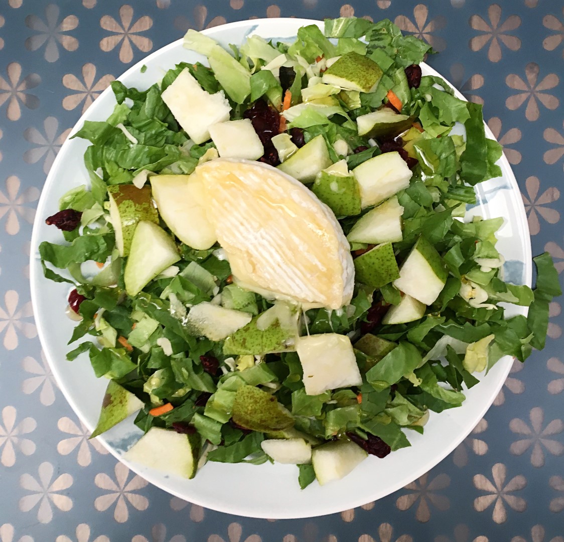 salad camembert